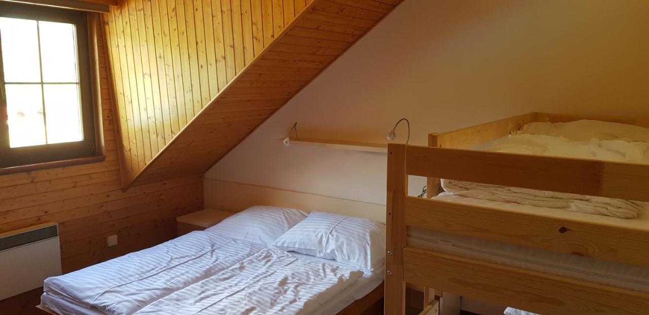 Sporthotel Kácov エクステリア 写真